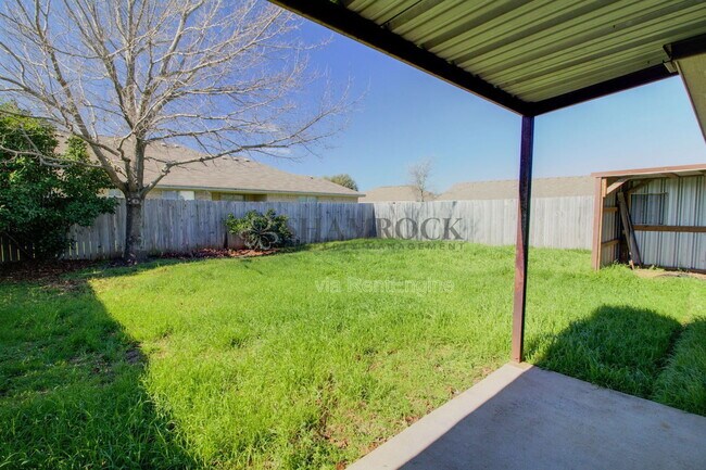 Building Photo - 10228 Iris Ln