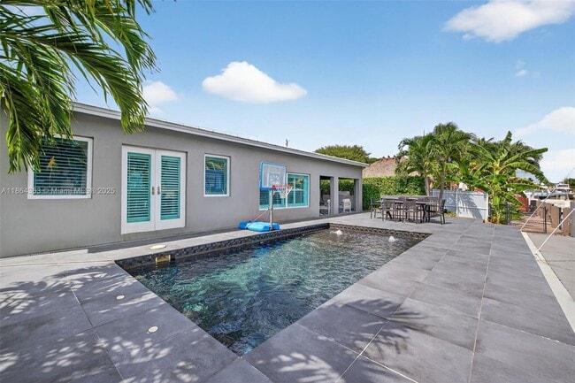 Building Photo - 1009 Tangelo Isle