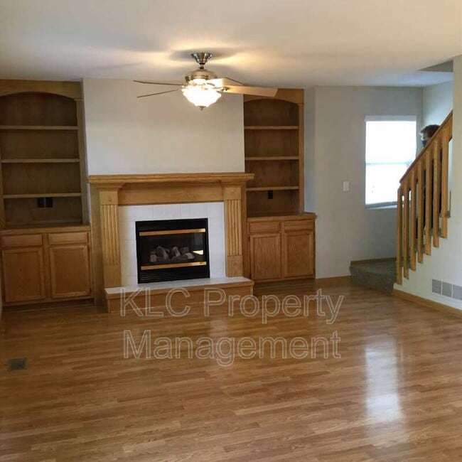 Building Photo - 1914 NW School St