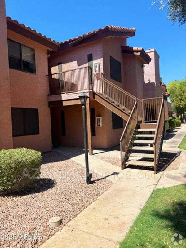Building Photo - 1075 E Chandler Blvd