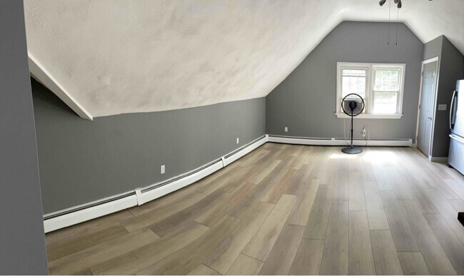 Building Photo - 17 Radcliffe Ave