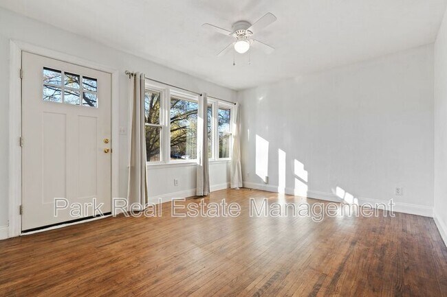 Building Photo - 2907 Beechwood Dr