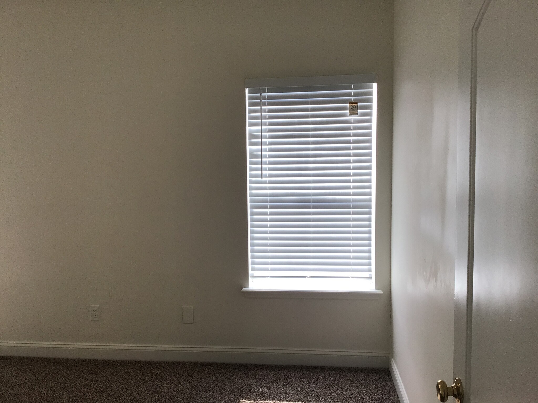 Building Photo - 11551 Oak Meadow Ln