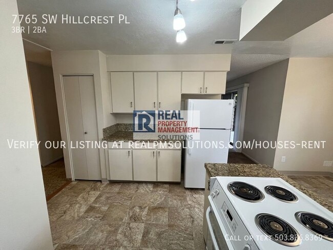 Building Photo - 7765 SW Hillcrest Pl