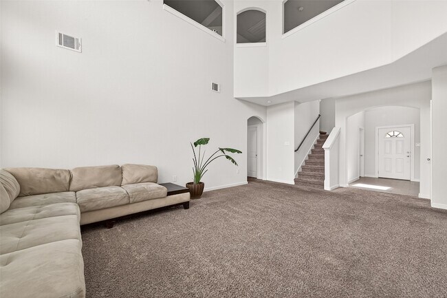 Building Photo - 6803 Alamitos Ct