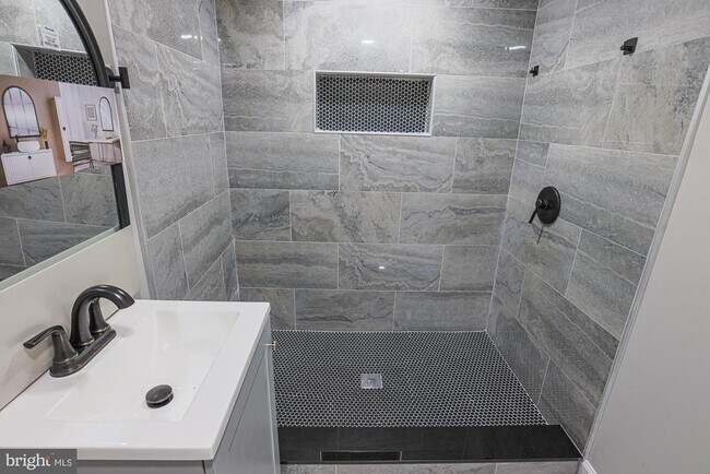 Building Photo - 5809 Eurith Ave