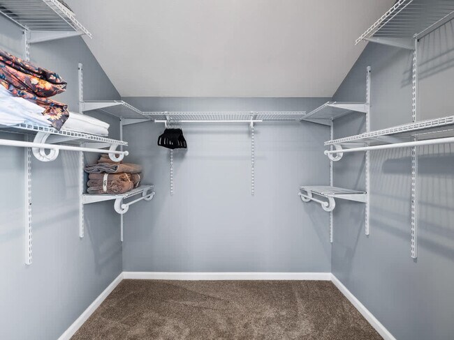 Building Photo - 6110 Lawn Ave