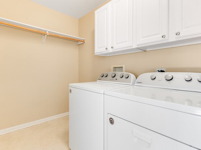 Building Photo - 2494 Stoughton Cir