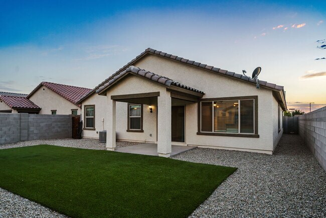 Building Photo - 26879 N 173rd Ln