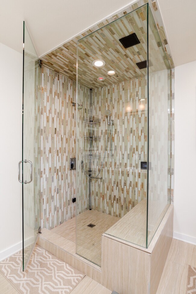 Building Photo - 6335 Warner Dr