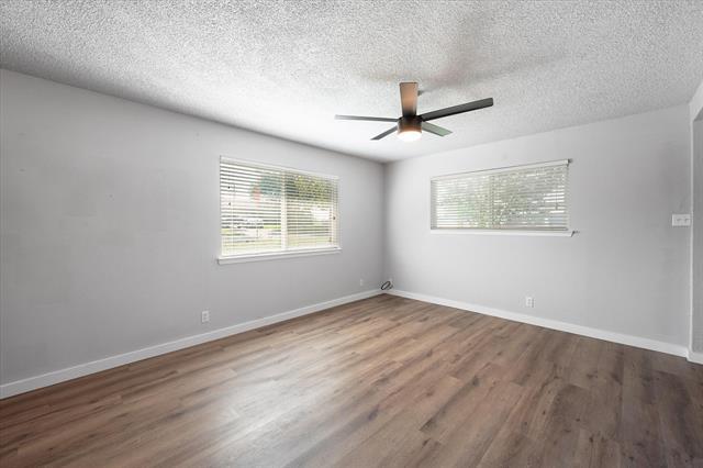 Building Photo - 703 Timberline Dr