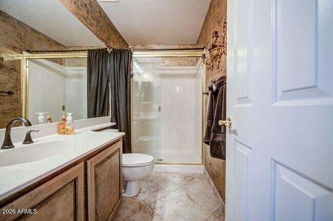 Building Photo - 2201 E Tahitian Way