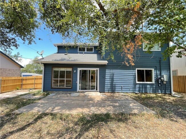 Building Photo - 2114 Zephyr Ln