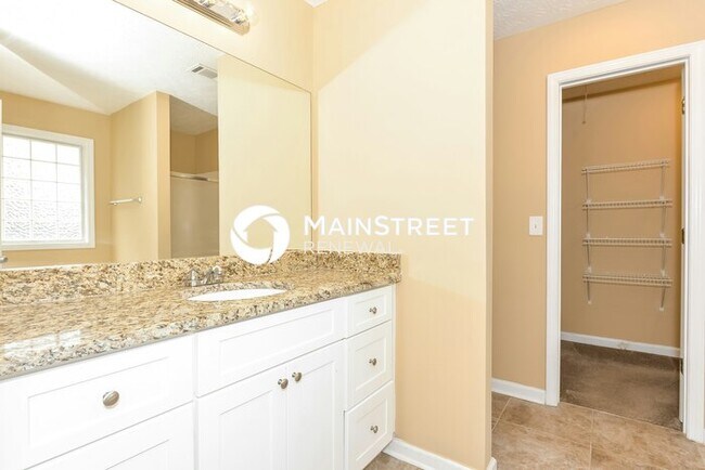 Building Photo - 3 Bedroom Pet-Friendly Home in Hampton, GA with Main Street Renewal