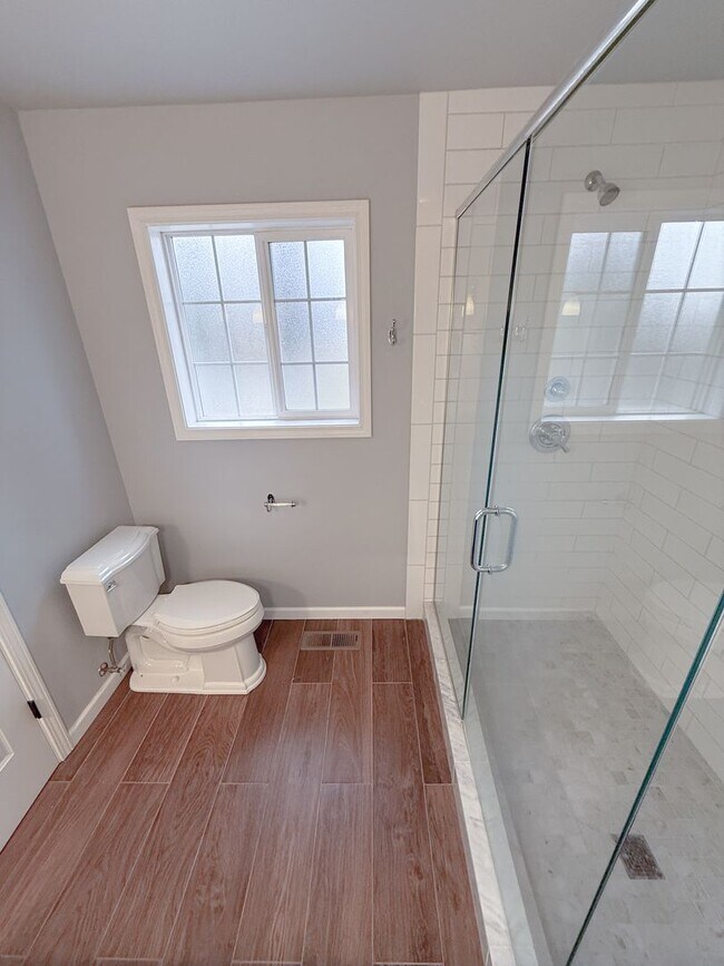 Building Photo - 4 Bedroom, 2 Bath in Pine Grove