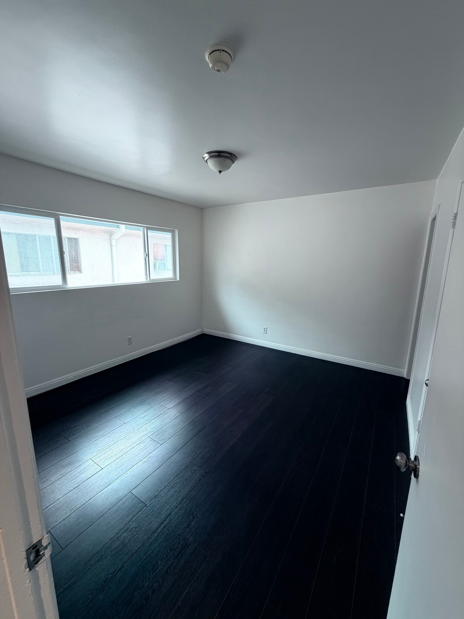 Master Bedroom - 123 S St Andrews Pl