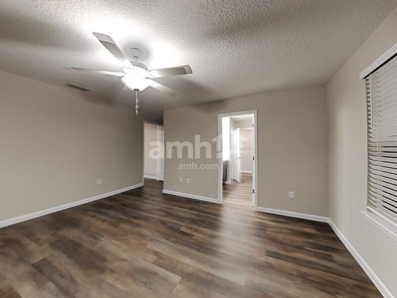 Building Photo - 91 Hemlock Point