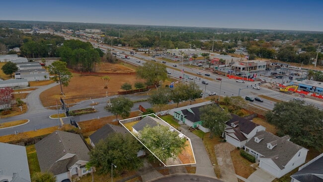 Building Photo - 1911 Colonial Woods Blvd