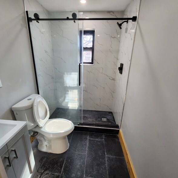 Building Photo - 295-297 Congress St