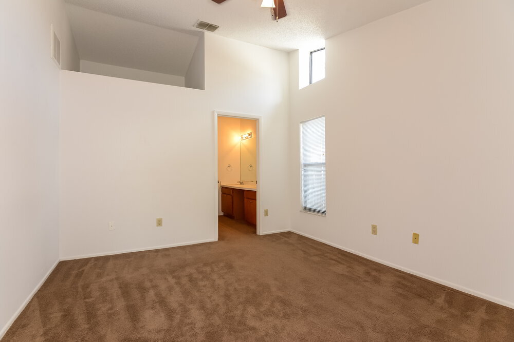 Building Photo - 1124 Blufield Ave