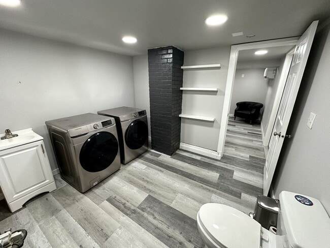Building Photo - 1st Rent Month Free!! Stunning Partially F...