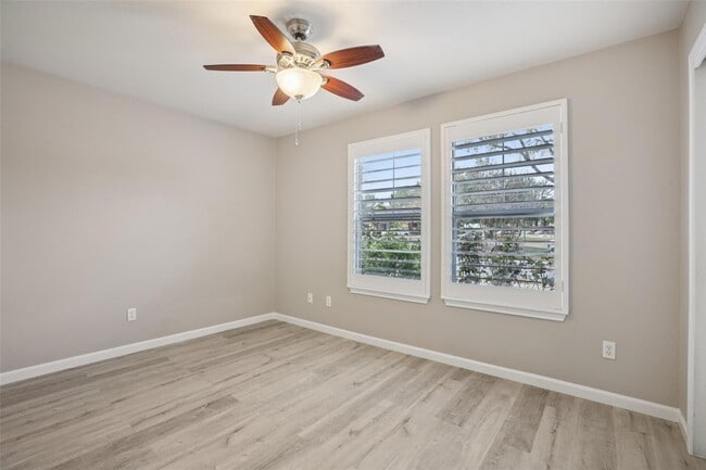 Building Photo - 4937 Hartson