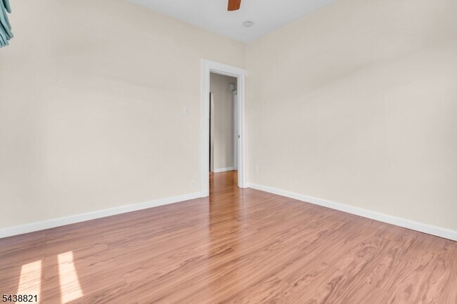 Building Photo - 206 Highland Ave