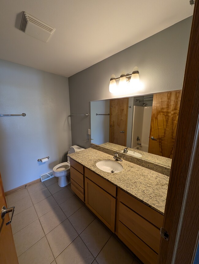 Second floor bathroom - 2121 S Kinnickinnic Ave