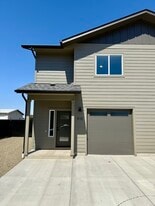 Building Photo - 410 Wagon Wheel Dr