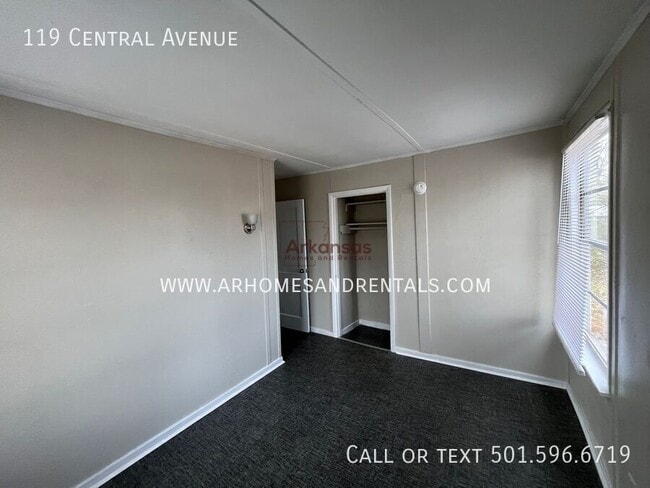 Building Photo - 119 Central Ave