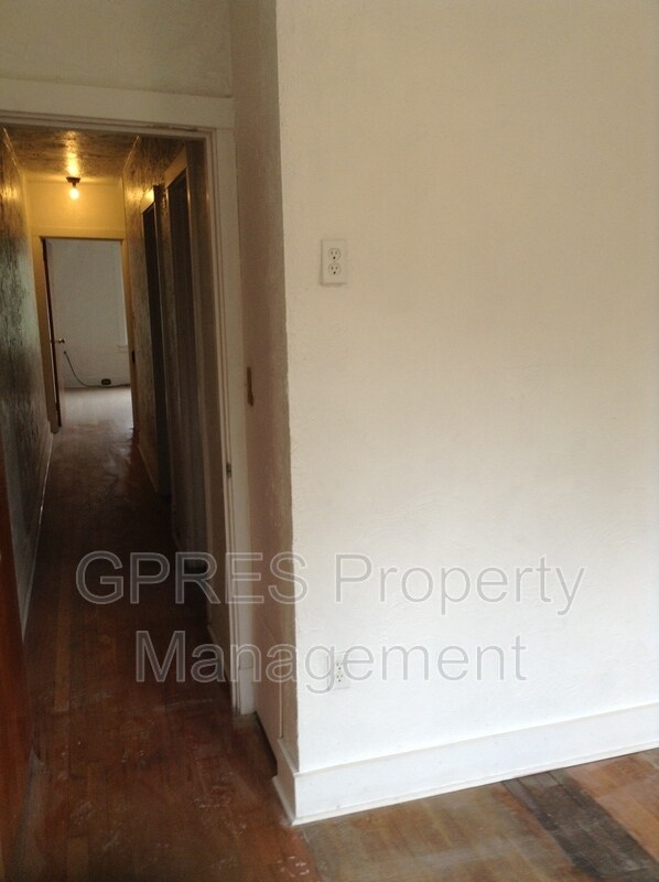 Building Photo - 1316 Wightman St