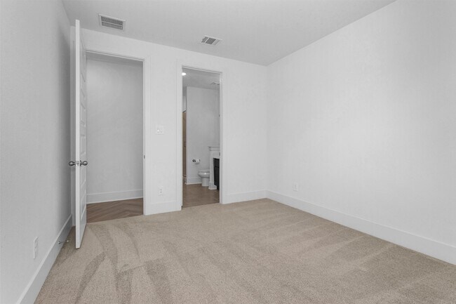 Building Photo - 634 Cibolo Creek Dr