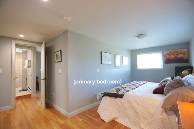 Building Photo - Watsonville: Tranquil Home & Ranch/Farm on...