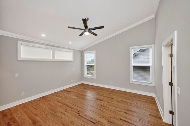 Building Photo - 4704A Kentucky Ave