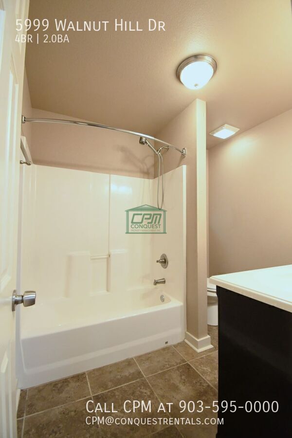 Building Photo - 5999 Walnut Hill Dr