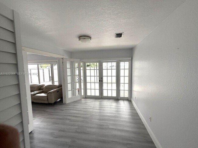 Building Photo - 9352 SW 155th Ave