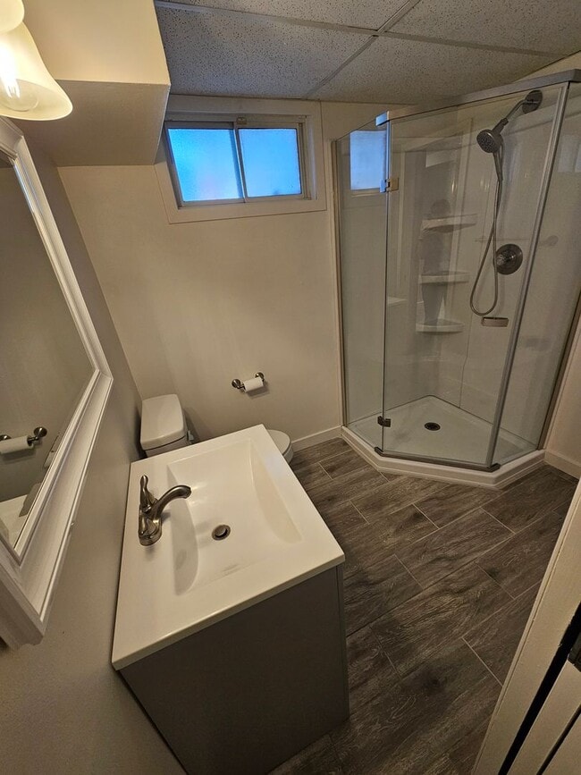 Building Photo - Beautiful 3 Bed/3 Bath Home