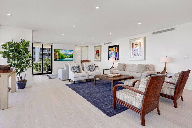 Building Photo - 3300 S Ocean Blvd