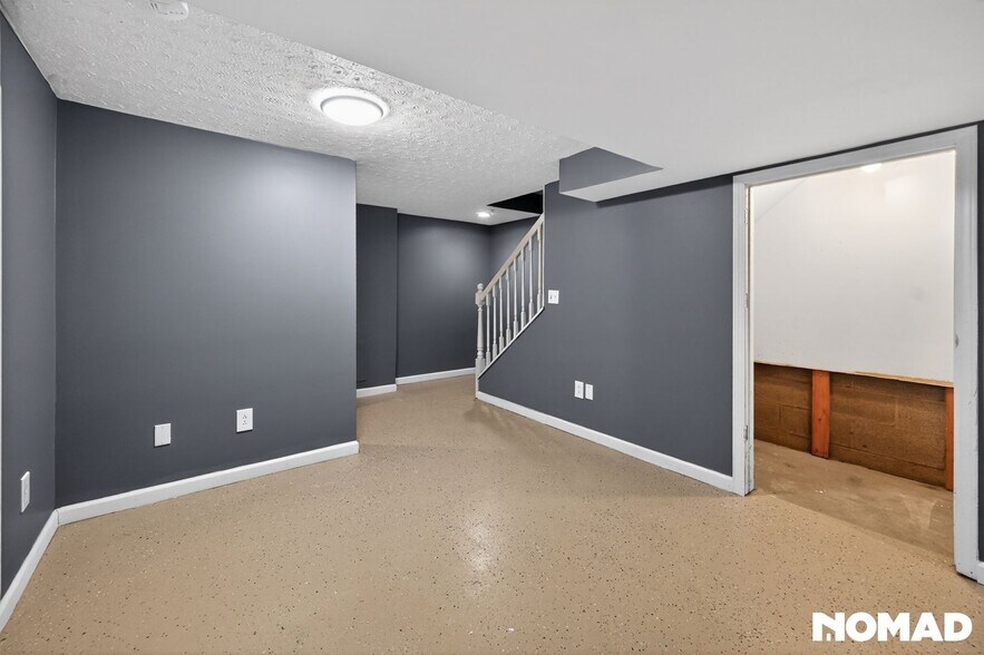 Building Photo - 34955 Northview Cir