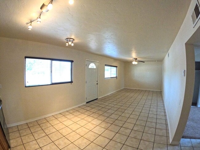 Building Photo - 1417 Fifth St.