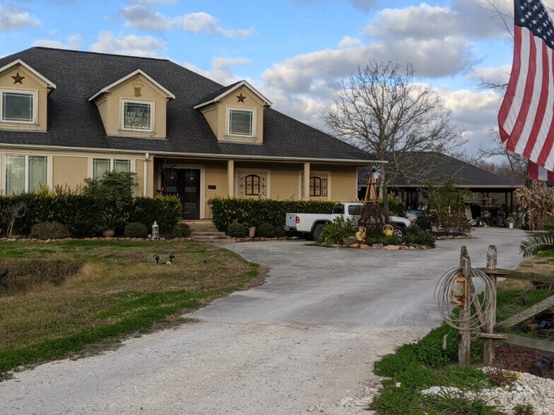 Primary Photo - 7453 County Rd 98