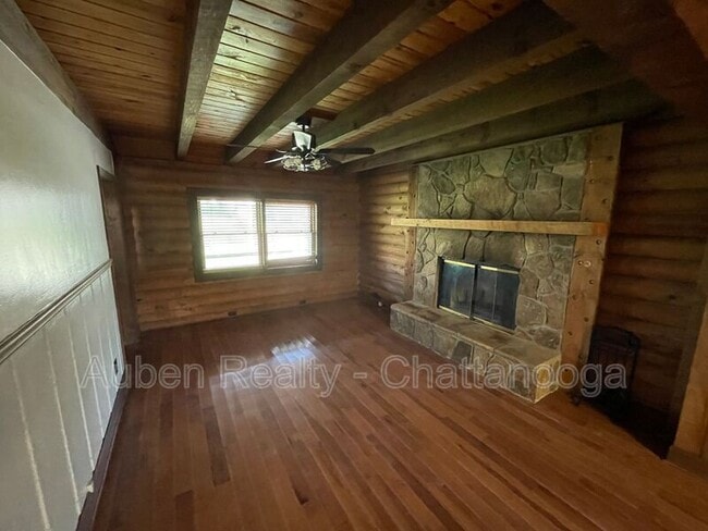 Building Photo - 2414 Briggs Ave