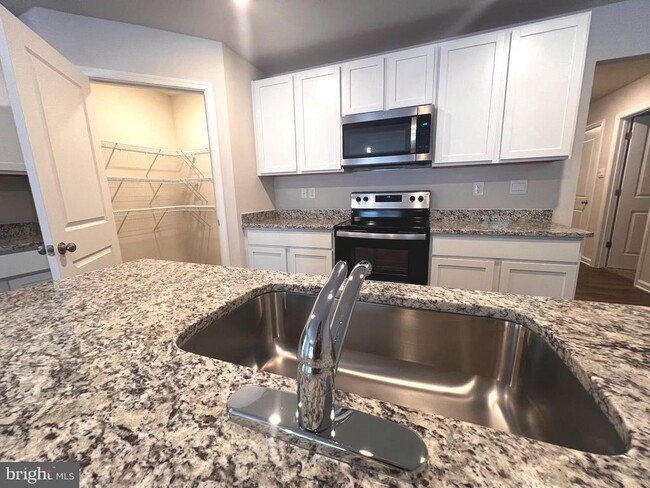 Building Photo - 359 Toulouse Ln