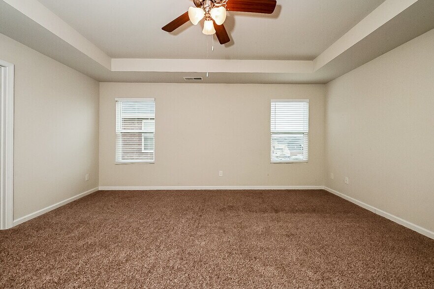 Building Photo - 176 Addy Ln