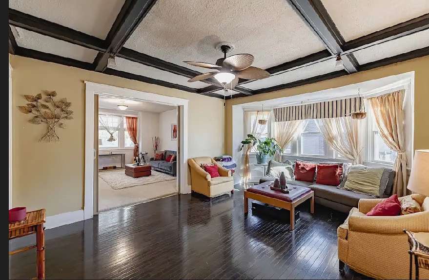 Building Photo - 8304 Buchanan Ave