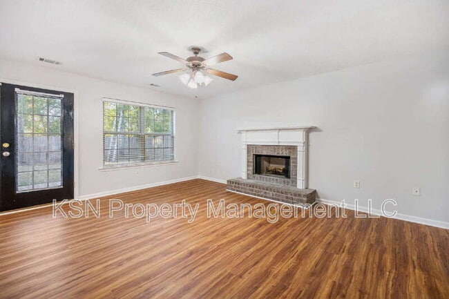 Building Photo - 123 Salt Landing Cir