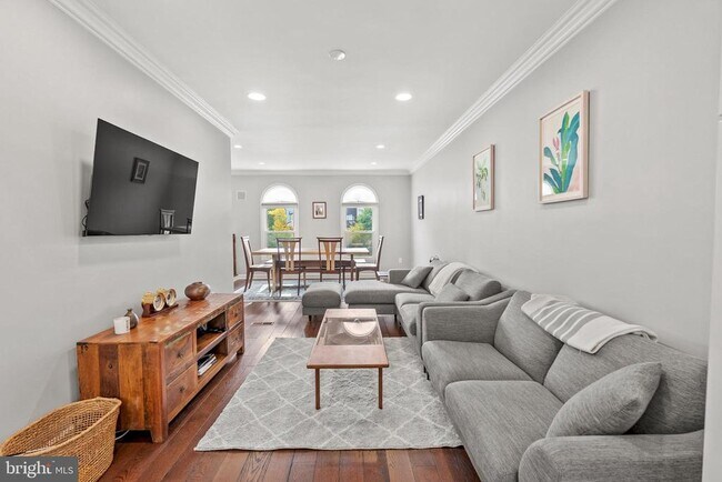 Building Photo - 5944 Wescott Hills Way