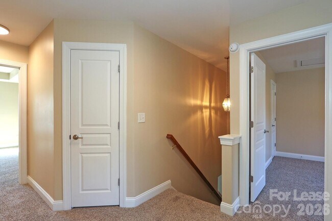 Building Photo - 10122 Victoria Blake Dr