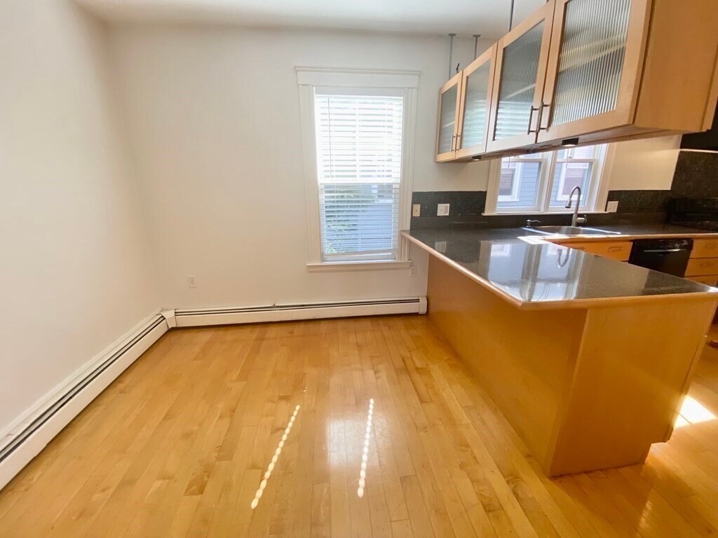 Building Photo - 81 Benton Rd