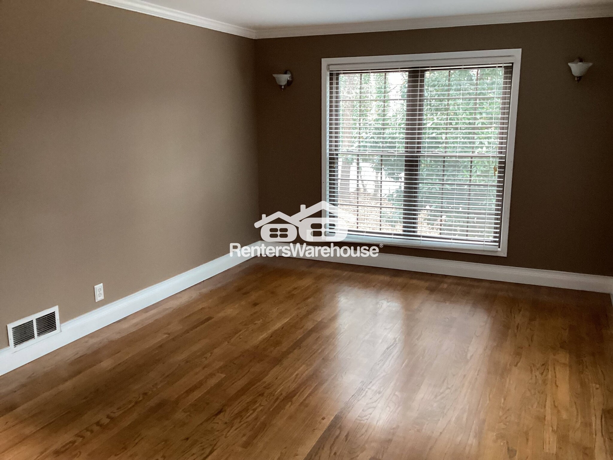 Building Photo - 4059 Charleston Ct SE